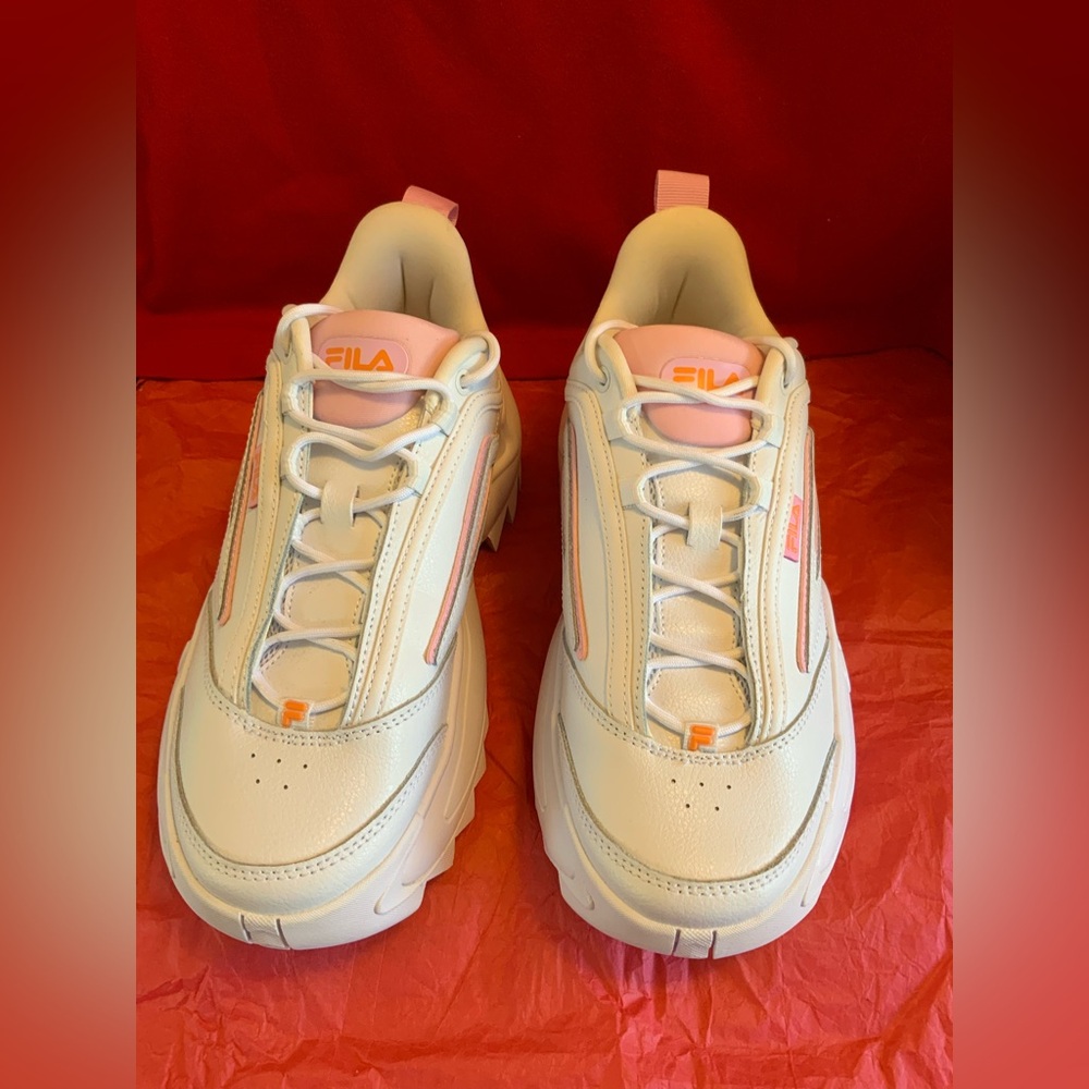 FILA - Picture 3 of 8